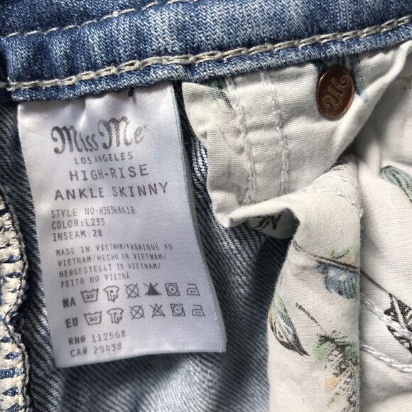 Miss Me Jeans Women 26 Destroyed HighRise Ankle Skinny Embellished Pockets 26x28 - Picture 8 of 13